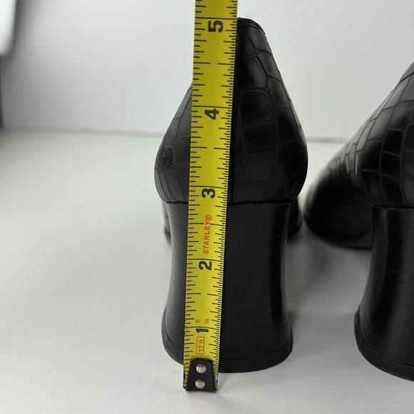 Delman Chunky Heel Leather Pumps Shoes - Picture 6 of 11